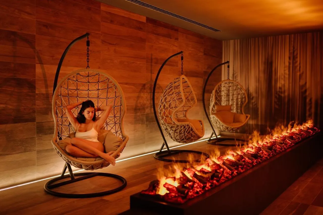 Grand Hotel Victoria Concept & Spa, By R Collection Hotels ميناجيو 5*,