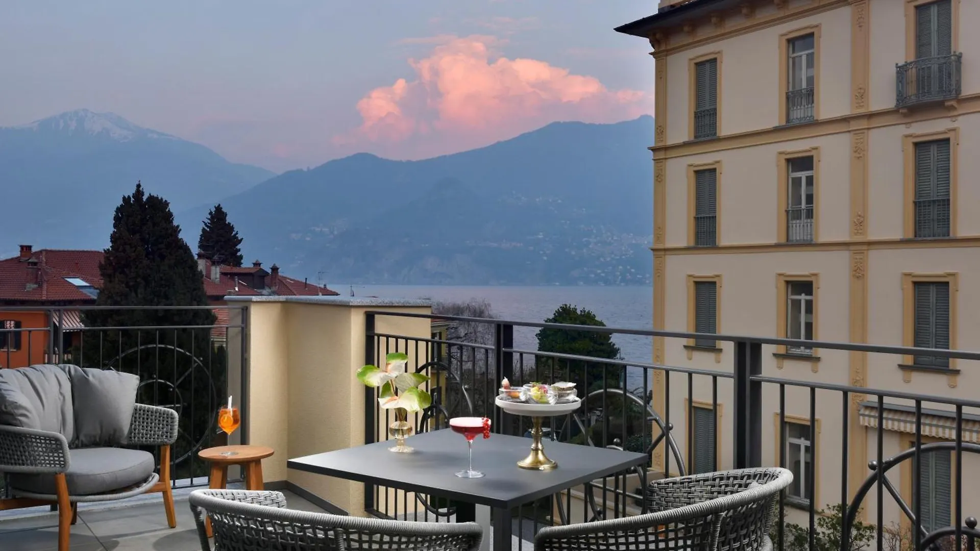 Grand Hotel Victoria Concept & Spa, By R Collection Hotels ميناجيو